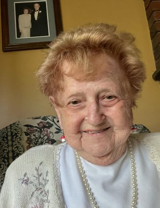 Lillian Droniak Obituary, Death - Grandma Droniak’s Life, Humor, and Social Media Legacy